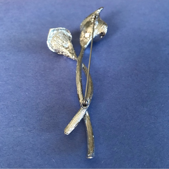 Vintage Calla Lily Brooch with Rhinestones & Faux Gray Pearls - 4 1/2” long - Picture 5 of 10